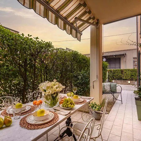 Apartment Casa Ambra In Lucca